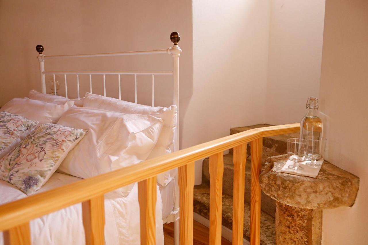 Ola Belem! Cozy Windmill, Stunning Views To Lisboa Bed and Breakfast Caparica Exteriör bild