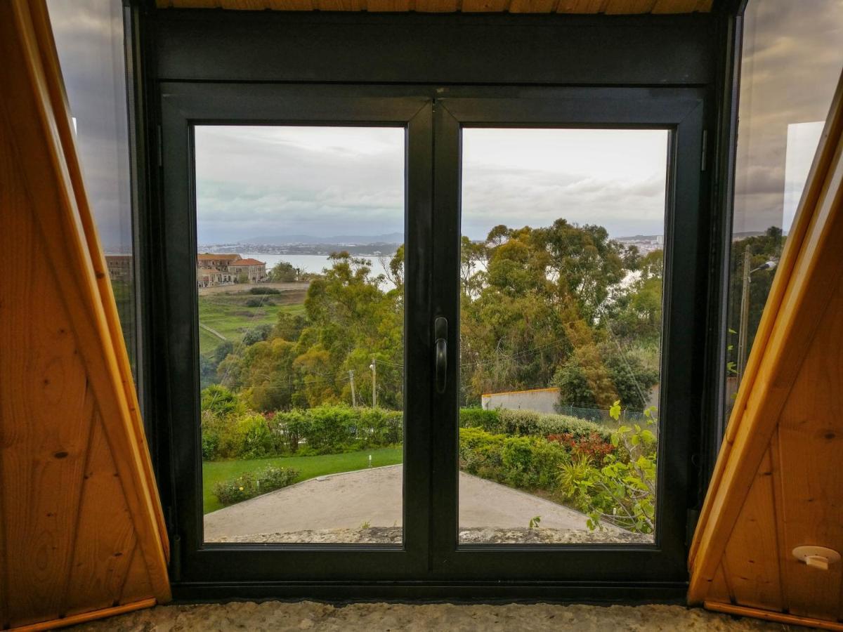 Ola Belem! Cozy Windmill, Stunning Views To Lisboa Bed and Breakfast Caparica Exteriör bild
